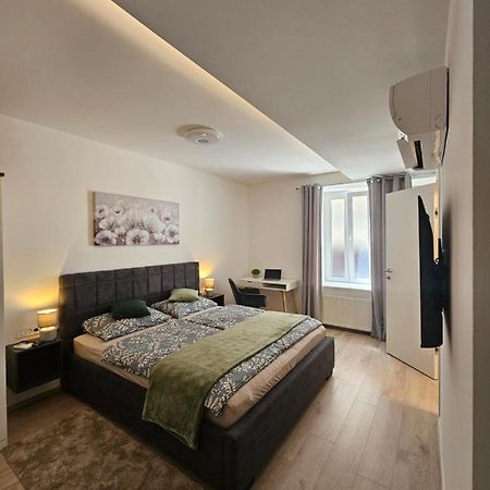 Golden Sun Apartment Zagreb Luaran gambar
